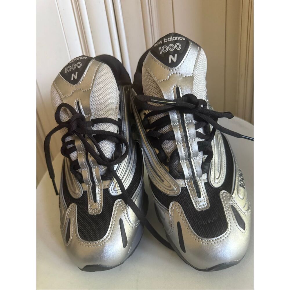 New Balance Men's Metallic M1000 Lace-up Sneakers Silver Size 9 - Picture 6 of 15